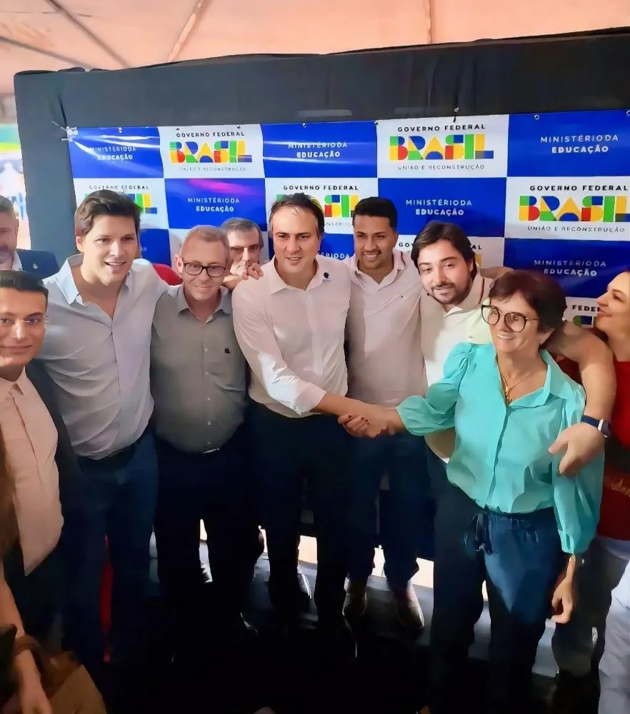 Machadinho participa de evento ao lado do ministro da Educação